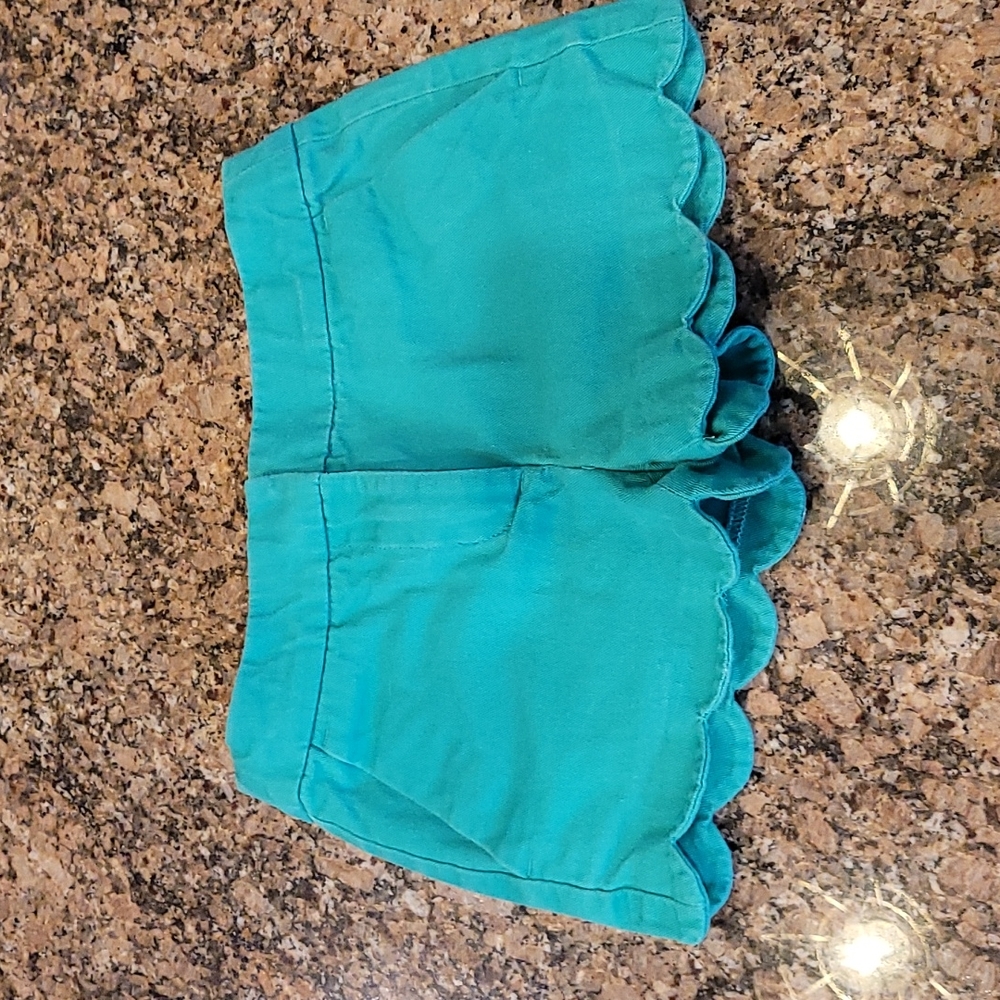 Little girls scalloped shorts